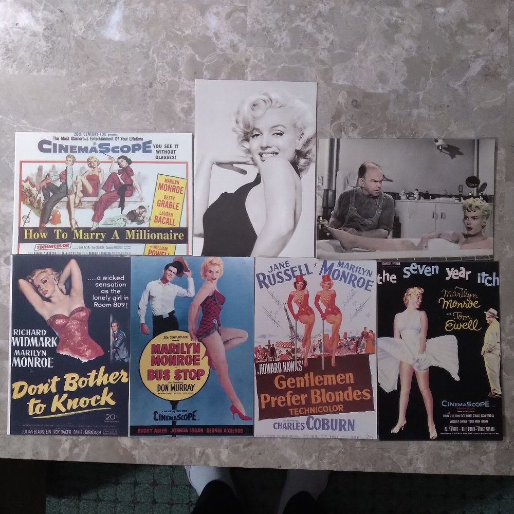 Marilyn Monroe Postcards